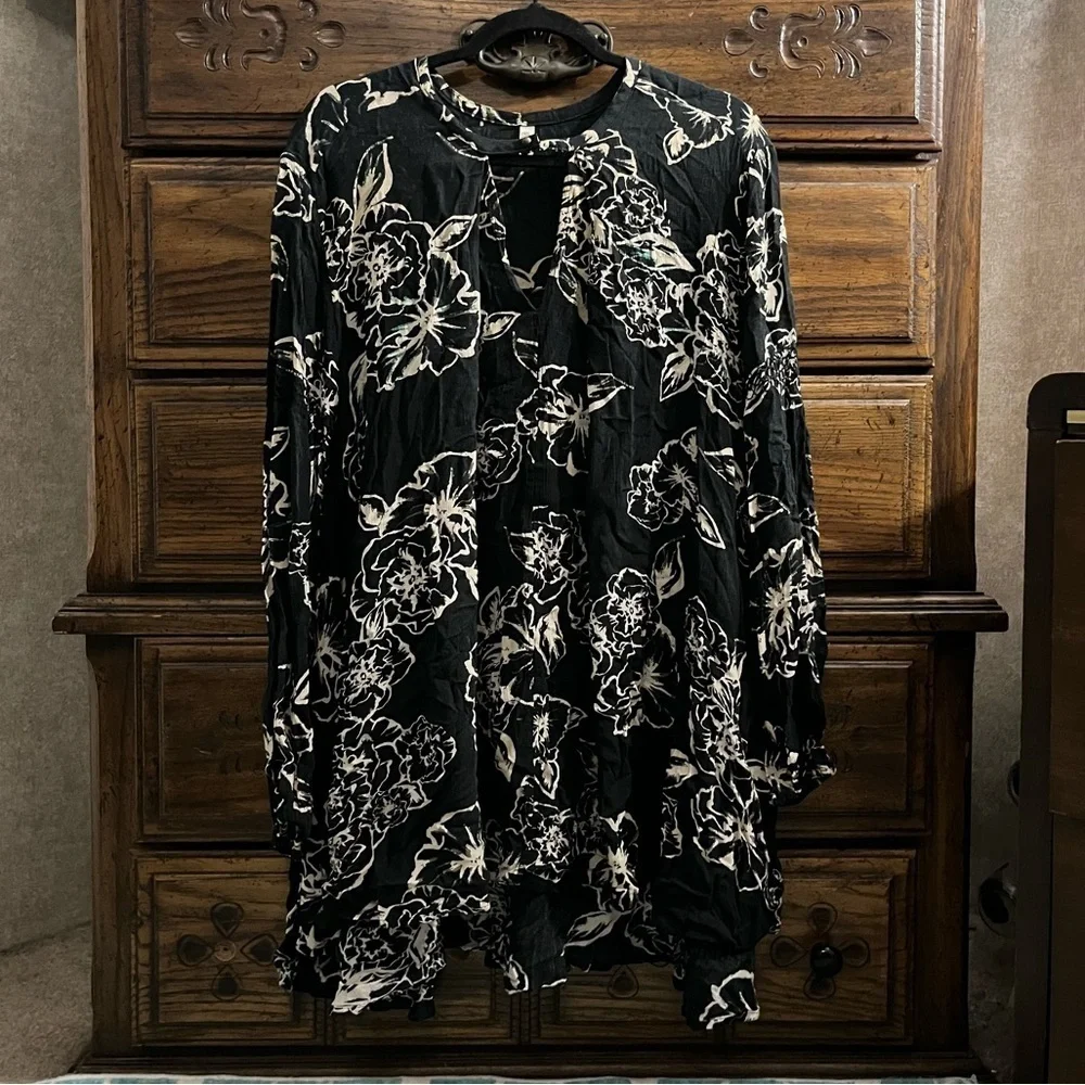 Free People Black and Cream Floral Long Sleeve Dress